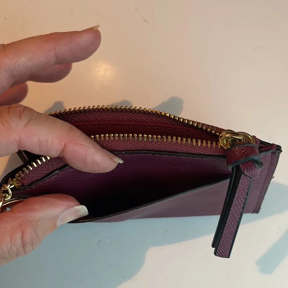 Burgundy wallet coin purse keychain Leather zippers pocket red
